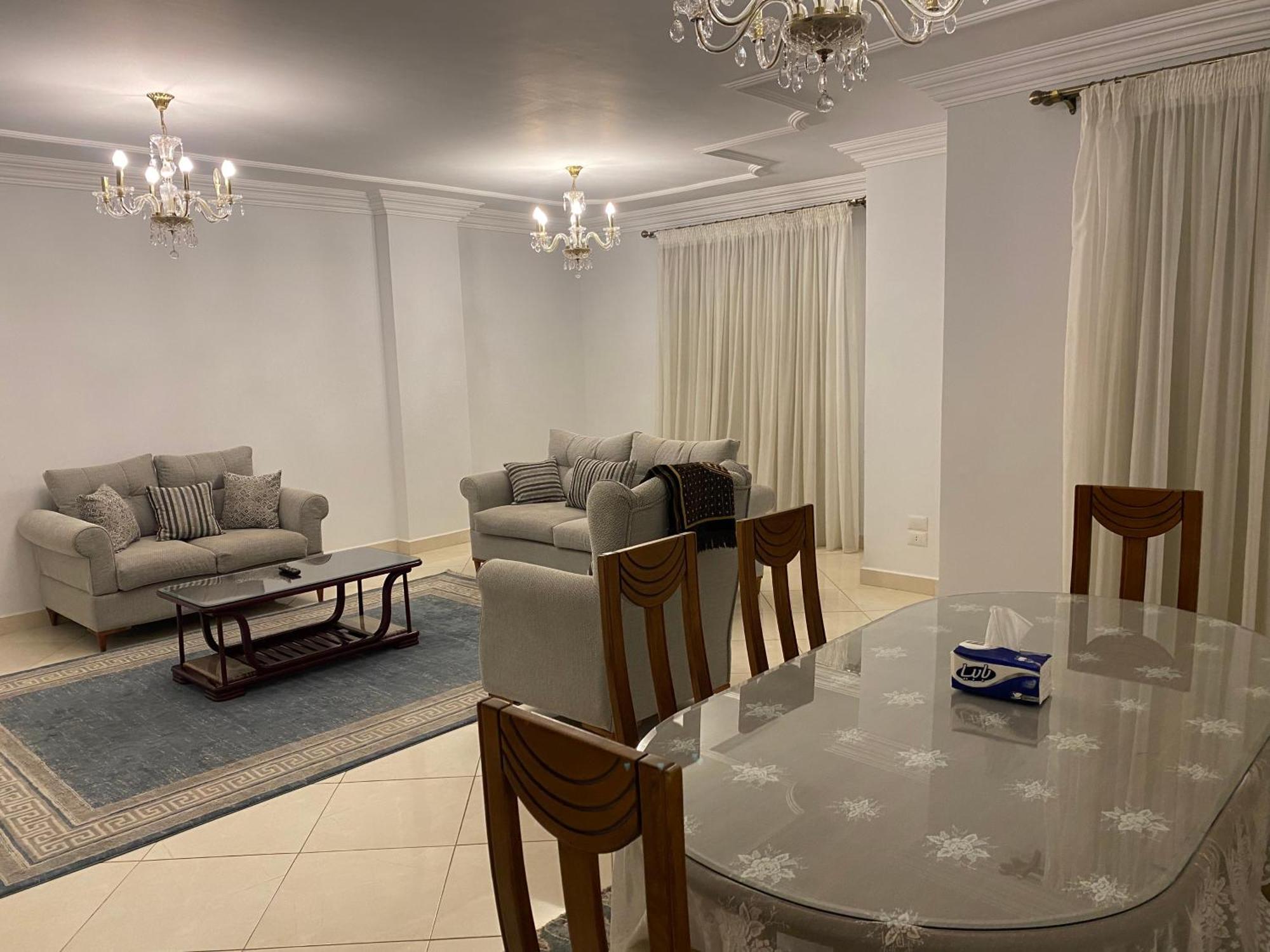 Apartment Chelay *