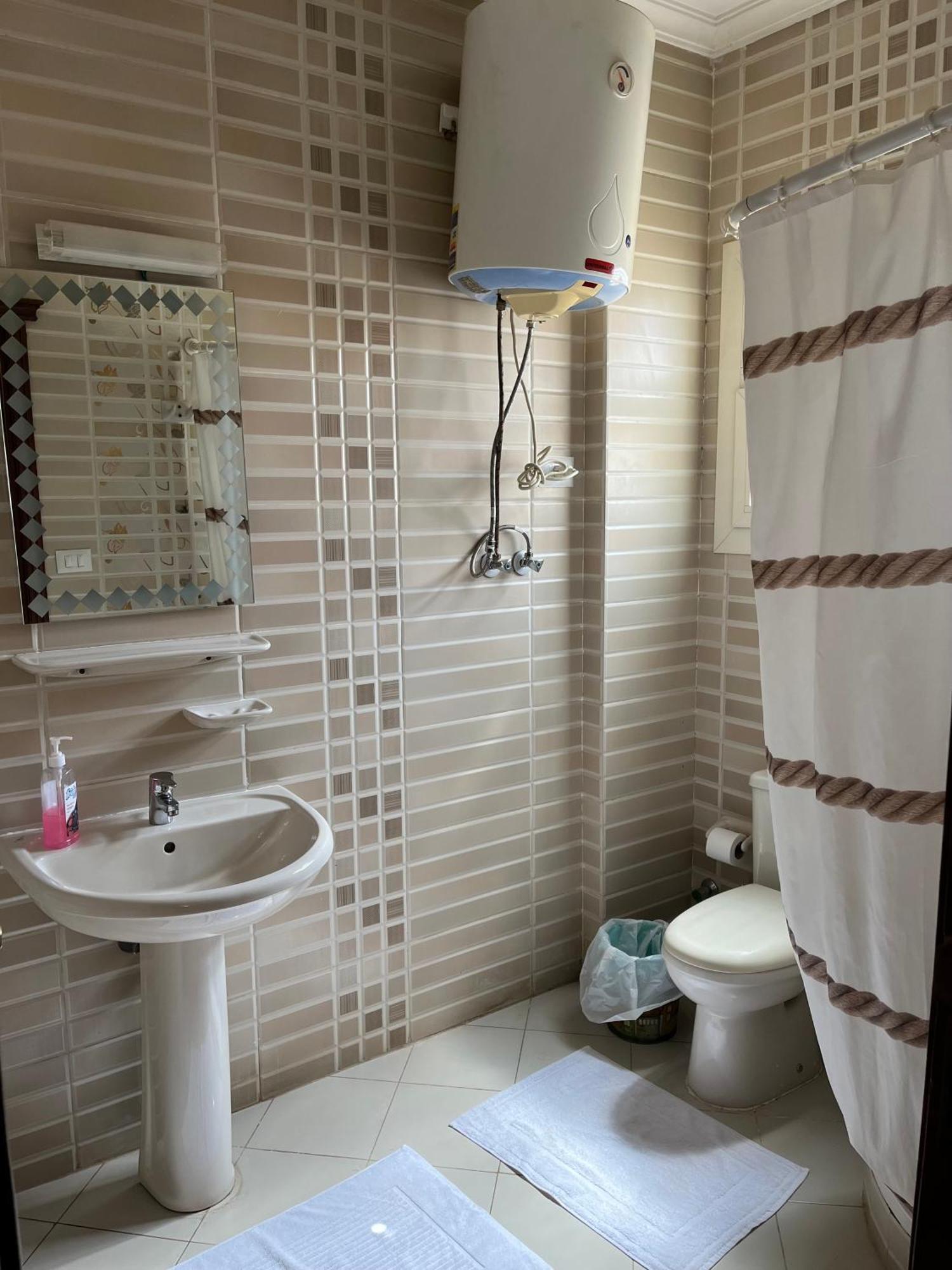 Apartment Chelay *